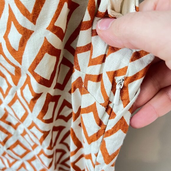 Lands End Womens Sleeveless Geometric Print Dress Size 6 With Beaded Neckline 10 - Picture 4 of 7